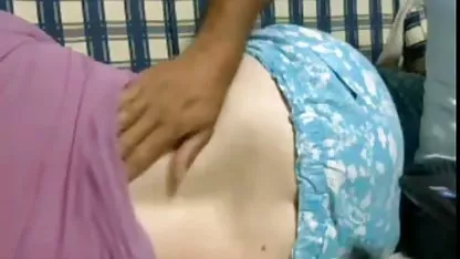Alochka está rompiendo nenas asiaticas desnudas su consolador coño