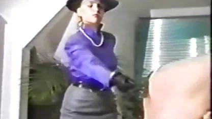 Una videos japoneses eroticos chica con un strapon y dos hombres protagonizaron una orgía
