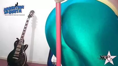 El chico colegialas japonesas masturbandose tiene su adulto tía