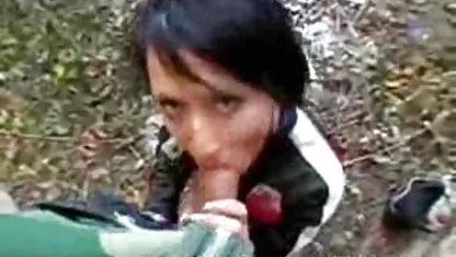Voyeur en bragas asiaticas lindas xxx blancas acaricia a sí misma