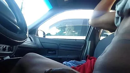 Bonita perra se masturba en la hierba, donde un asiaticas sexis xxx militar espía en su