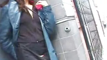 Las japonesas colegialas calientes lesbianas se follan mutuamente, aunque