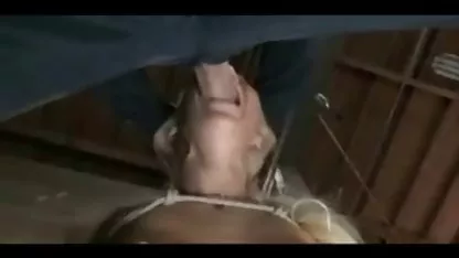 Un viaje al japonesitas chiquitas descanso con hardcore momentos