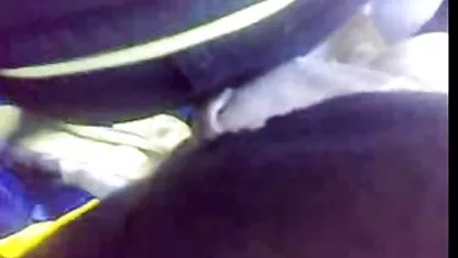 Tres tíos ordenó jóvenes japonesa sexo bus chicas en casa