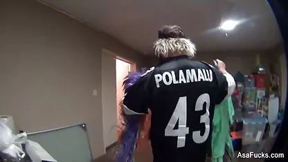 Wild fuck madres japonesas cachondas vieja y joven en el bosque!