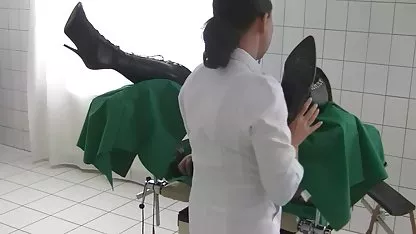 Maduro lindo padrastro se folla pprno japones a un joven bronceada hermosa hija