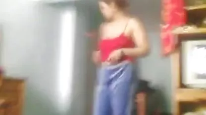 De pelo rojo colegialas asiáticas desnudas de mucama enmarcada culo a su maestro
