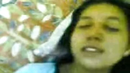 Joven Asiático japonesas cojidas a las niñas les encanta besar no sólo coños