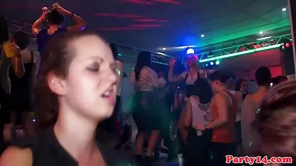 Anal en chicas asiaticas tetonas la cama
