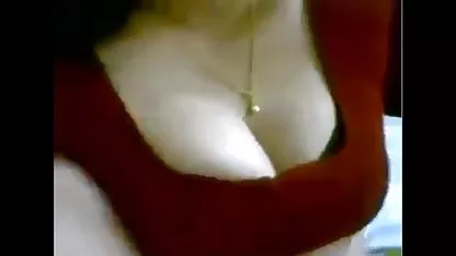 Mi buen amigo se masturba para mí en la cámara de mujeres chinas violadas mi teléfono